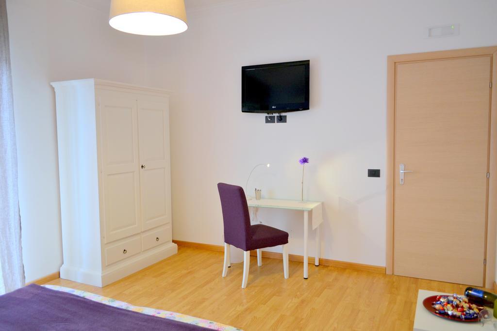 Policlinico Apartments Гравина ди Катания Стая снимка
